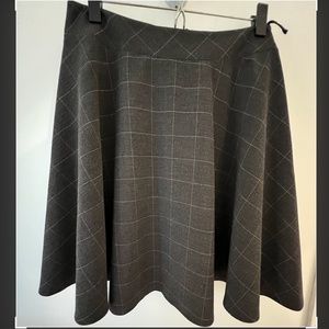Gray plaid flared skirt